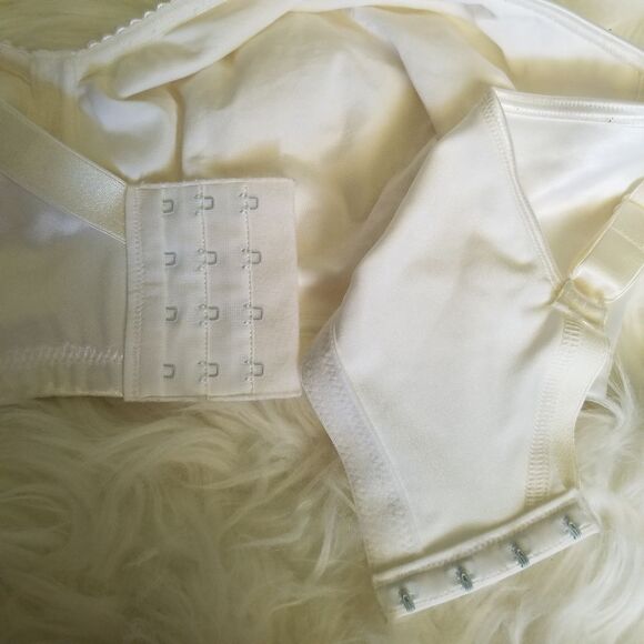 Playtex Original Comfort Strap Wire Free Bra 44C - Picture 9 of 9